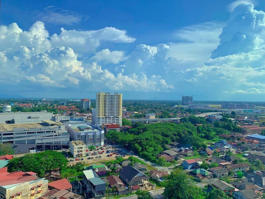 Netflix 2 Bedroom Troika Kota Bharu Homestay 1812 Exterior foto